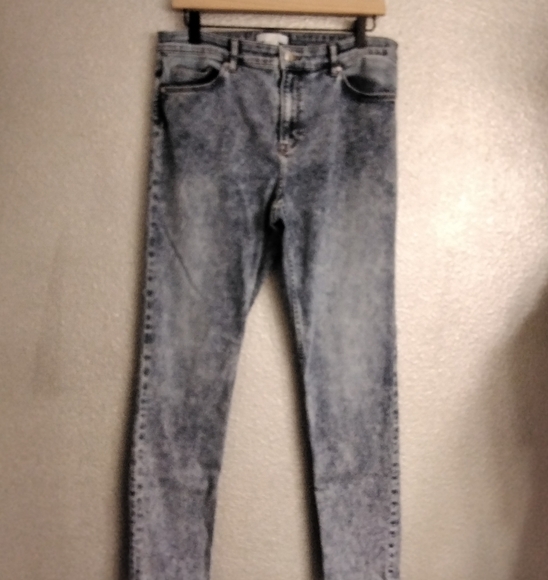 H & M Blue Jeans    Size 12 - Picture 1 of 3